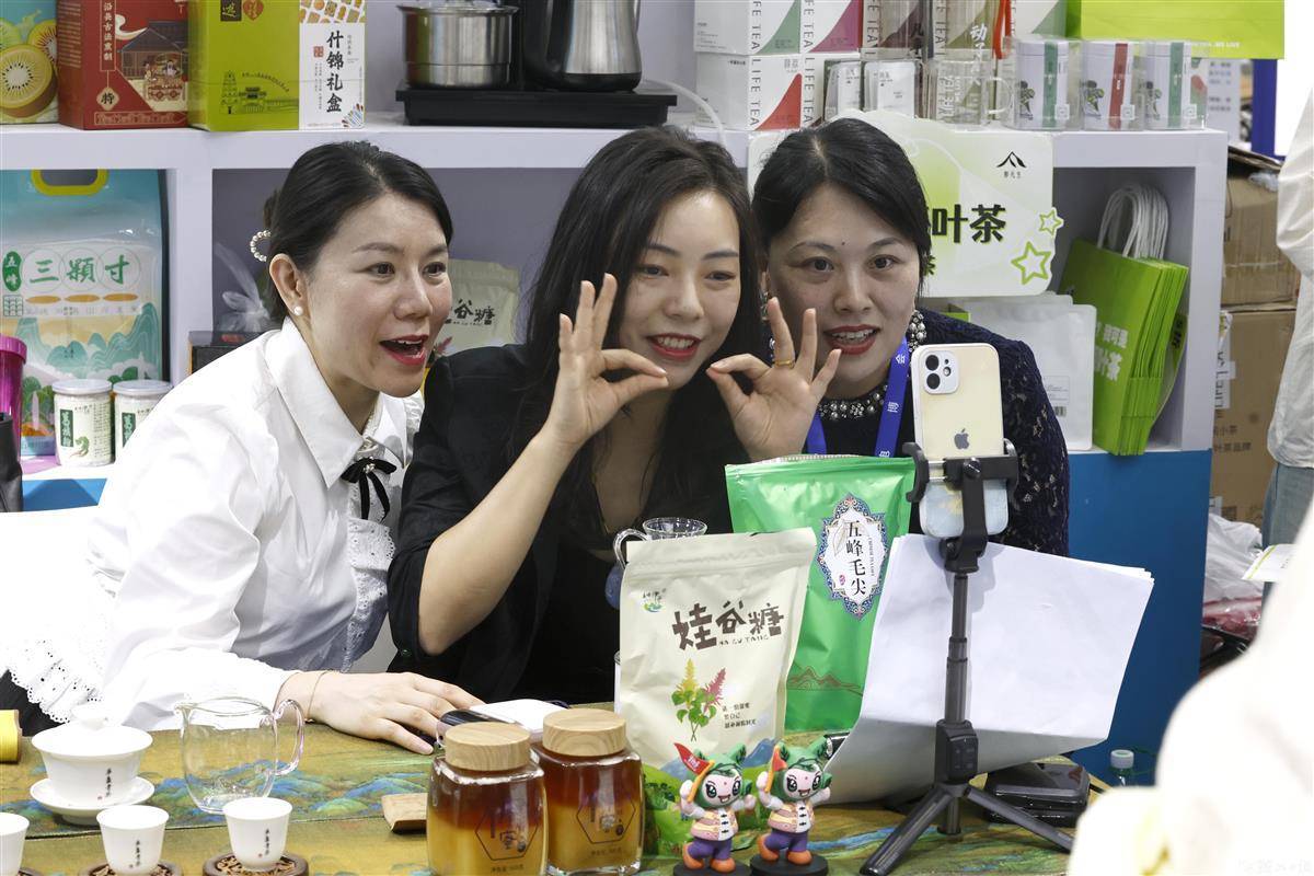 银河糖果网址是什么